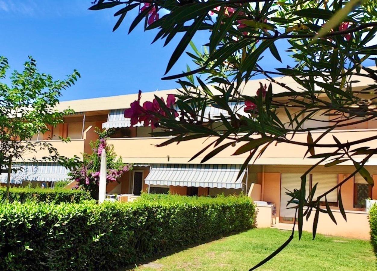 Isstravel, Holiday Homes In Marina Di Bibbona From 400 To 900 Meters From The Sea, Apartments 6 Beds With Private Outdoor Area Exterior foto