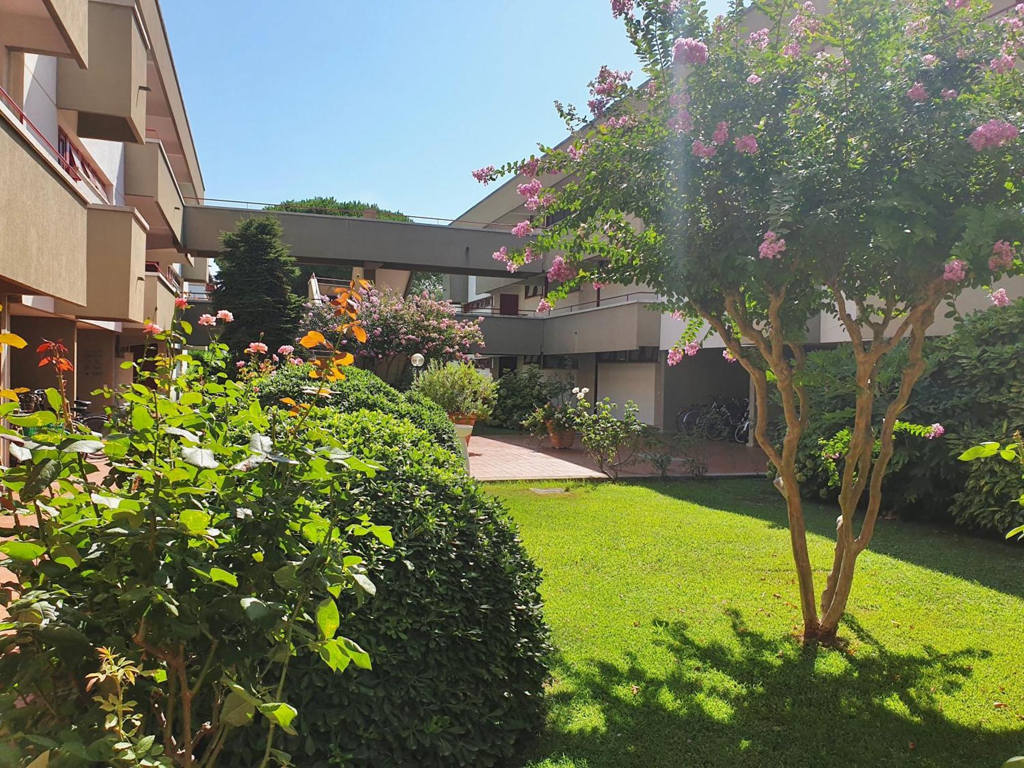 Isstravel, Holiday Homes In Marina Di Bibbona From 400 To 900 Meters From The Sea, Apartments 6 Beds With Private Outdoor Area Exterior foto
